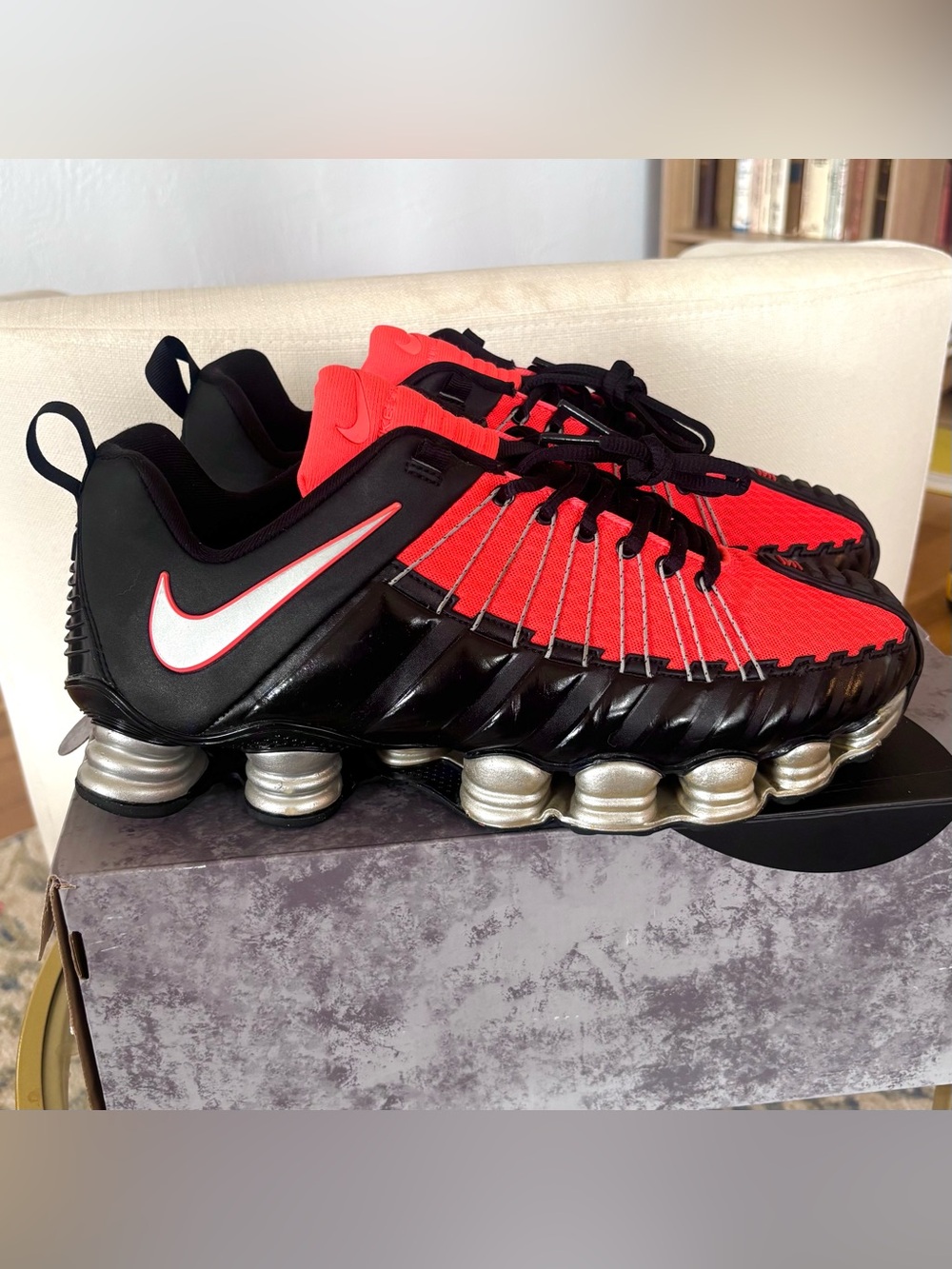 Nike Total Shox Bright Crimson Black Silver 749775-600 Men’s Size 10.5